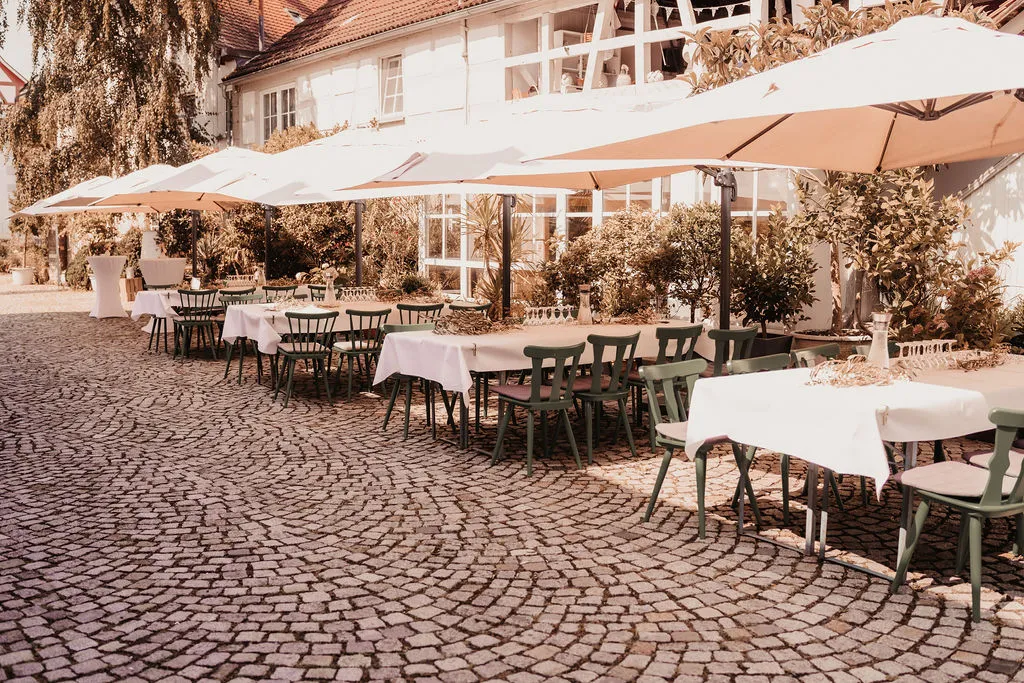 Innenhof Hochzeit Winzerhof Stahl